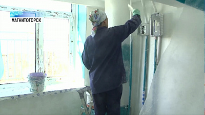 В подъездах дома на Карла Маркса, 164 делают ремонт