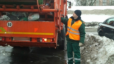 В Металлургическом районе возникли проблемы с вывозом мусора