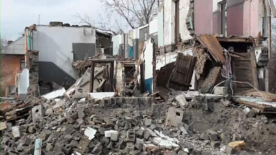 В Троицке потеряли мужчину, на которого обрушилась стена