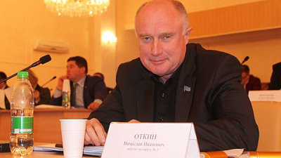 «Тупорылочка» — это доброжелательно». Миасский депутат отрицает, что оскорблял в соцсетях избирателей