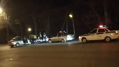 Ночная гонка закончилась встречей с деревом и задержанием