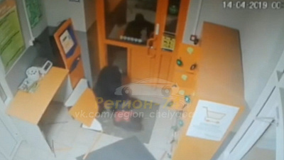 Ограбление супермаркета на Южной Урале поразило пользователей сети