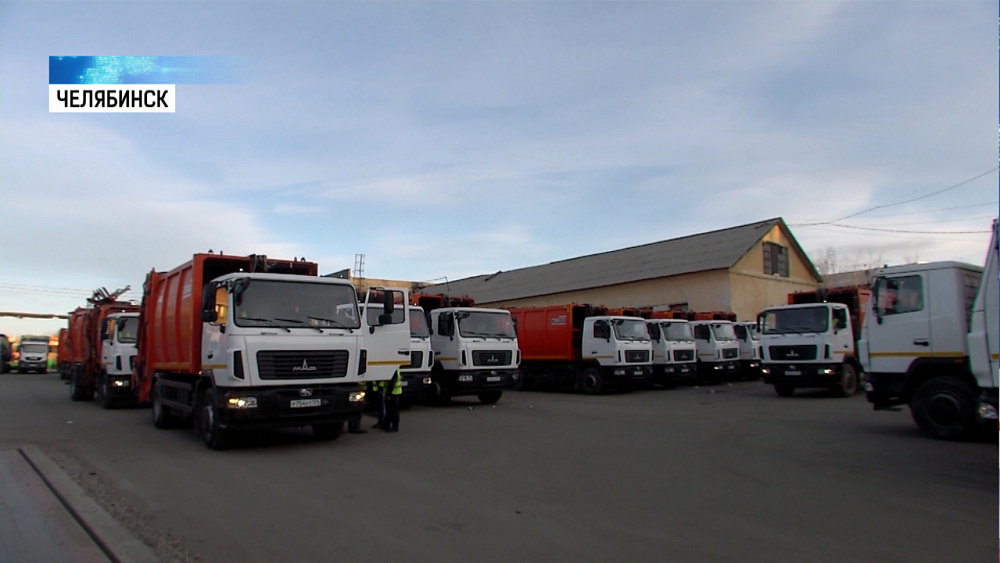 В рейс вышли новые мусоровозы