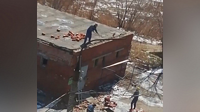 Чудеса левитации на челябинской стройке. ВИДЕО