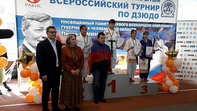 Алексей Текслер намерен поддерживать развитие детско-юношеского спорта на Южном Урале