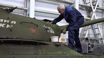 Как готовят легендарные танки ко Дню Победы. ВИДЕО