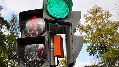В Челябинске потратят полмиллиарда рублей на новые светофоры и дорожные знаки к саммитам