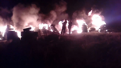 На Пасху в Миассе устроили сожжение покрышек. ВИДЕО