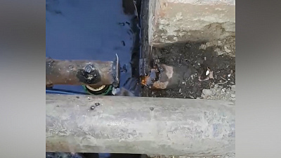 В Ленинском районе 10 домов остались без холодной воды из-за ветхой сети. ВИДЕО