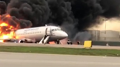 Кадры эвакуации с горящего лайнера в Шереметьево попали в сеть