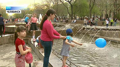 В сквере Богдана Хмельницкого заработал фонтан