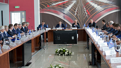 «Синергия создается за счет объединения сил». Борис Видгоф прокомментировал встречу Текслера и промышленников