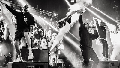 Перед шоу Макса Коржа родителей подростков предупредили об ответственности за нарушения закона