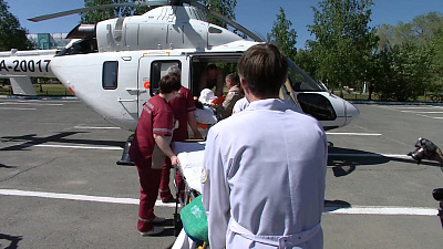 Алексей Текслер проинспектировал работу санавиации