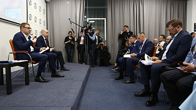 Алексей Текслер высоко оценил работу "Территории Бизнеса"