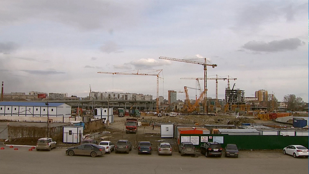 Конгресс-холл "Крылья" обещают достроить