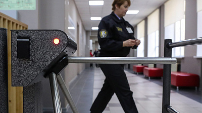 На обеспечение безопасности в школах Южного Урала потратят 100 миллионов рублей