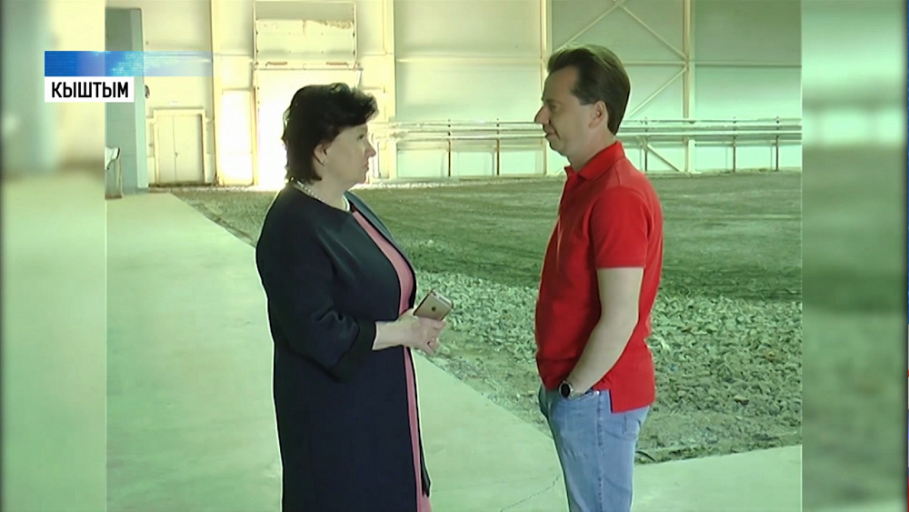 Крытый каток должны достроить к январю