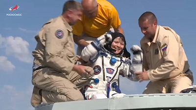 После почти 7-месячного полета экипаж МКС вернулся на Землю