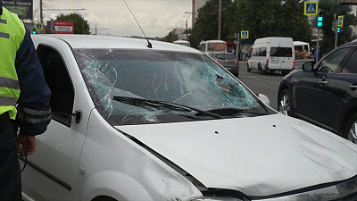 Страшная авария на Комсомольском проспекте попала в объектив регистратора