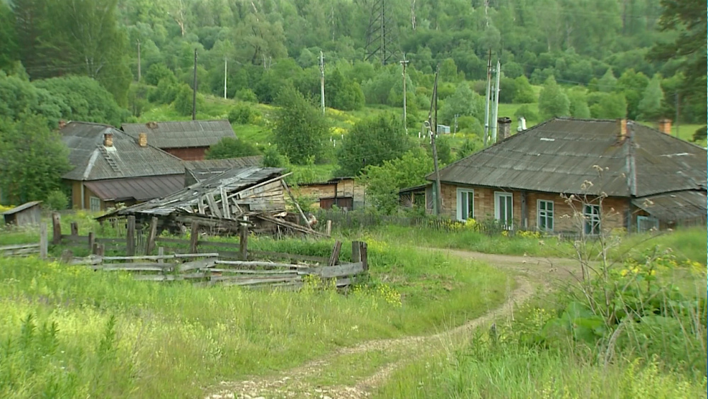В умирающем поселке Серный Ключ люди ждут переселения