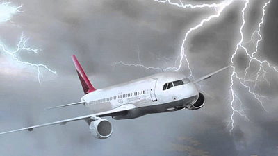 В большинстве случаев попадание молнии в самолет остается незамеченным