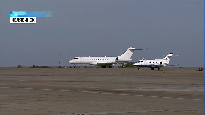 В самолет, летевший в Челябинск, ударила молния