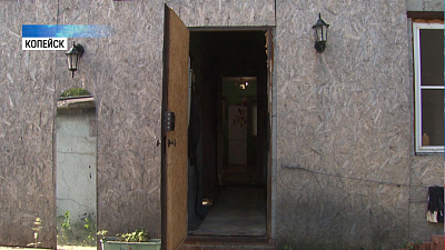 Сирота из Копейска стала «вынужденным банкротом»