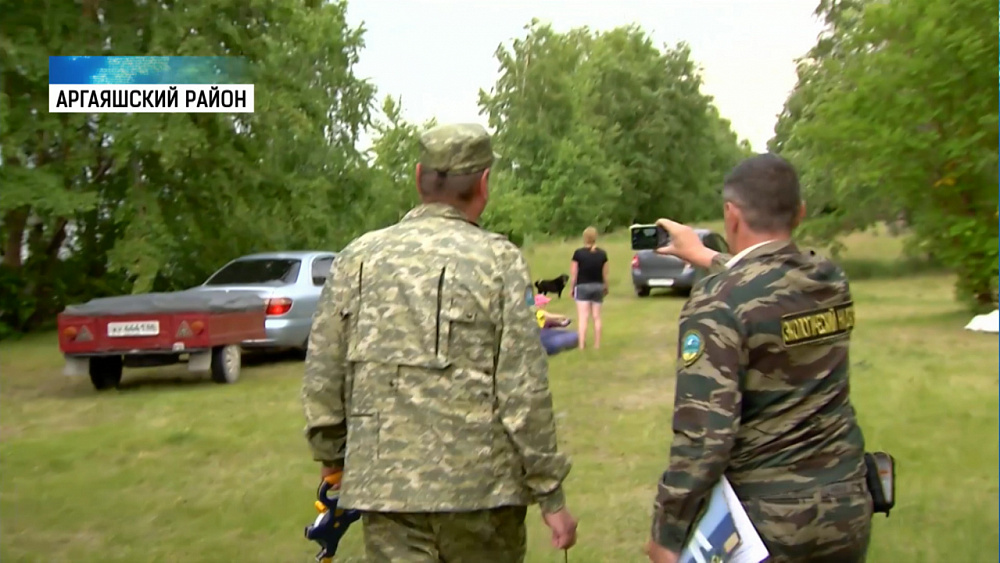 Инспекторы ловят нарушителей на озерах