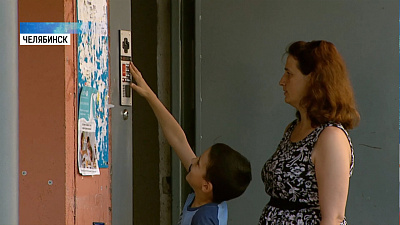 Эксперимент: 4 из 10 детей открыли дверь незнакомцу