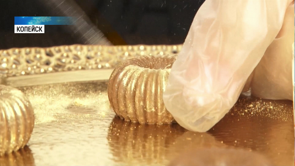 Копейчанка готовит шоколад для диабетиков