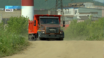 Алексей Текслер провел тест-драйв «УРАЛа»