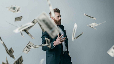 Девальвация рубля играет на руку: эксперты рассказали, почему растет количество миллиардеров