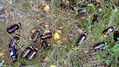 В ларьках Челябинска торгуют спиртосодержащими жидкостями, которые опасно наносить на кожу