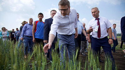 Развивается экономика и растет население. Алексей Текслер посетил Чебаркульский район
