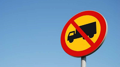 Большегрузам запретят ездить по Челябинску в дневное время