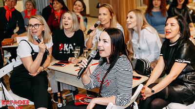 Спеть и помочь детям. Челябинцев приглашают на благотворительный «Караоке Quiz»