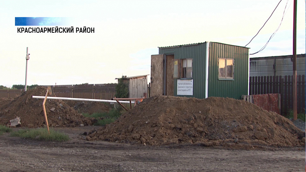 Жители деревни Чурилова платят за местную дорогу