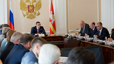 Челябинск может получить два миллиарда рублей на новые автобусы