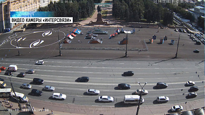 На площади Революции появился арт-объект