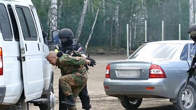 В детском лагере под Челябинском задержали опасных преступников 