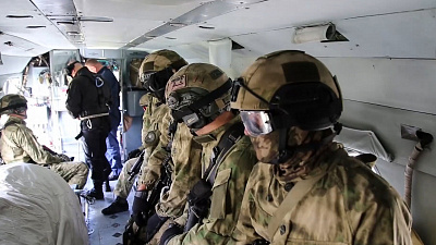 Челябинские СОБРовцы провели десантно-штурмовую тренировку