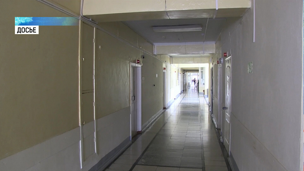 Выпавшего из окна ребёнка перевели в травматологию