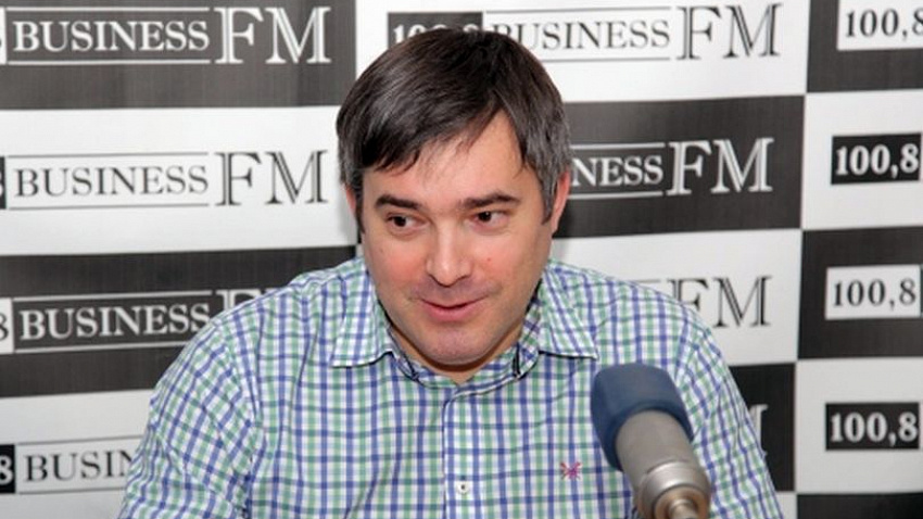 Ярослав Королёв: «Государство хочет переложить на плечи граждан заботу о своем жилище» Ярослав Королёв: «Государство хочет переложить на плечи граждан заботу о своем жилище»