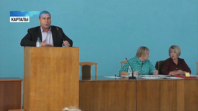 Глава Карталов ушёл в отставку