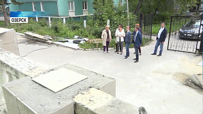 Владимир Бурматов проверил ремонт школ и детских садов