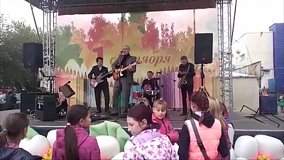 В Новосинеглазово спели для школьников «Рюмку водки»