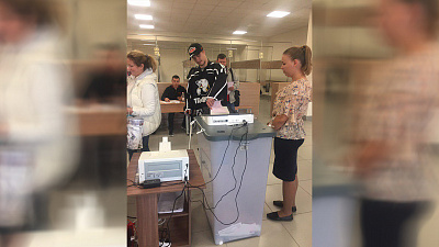 Игорь Исаев принял участие в голосовании