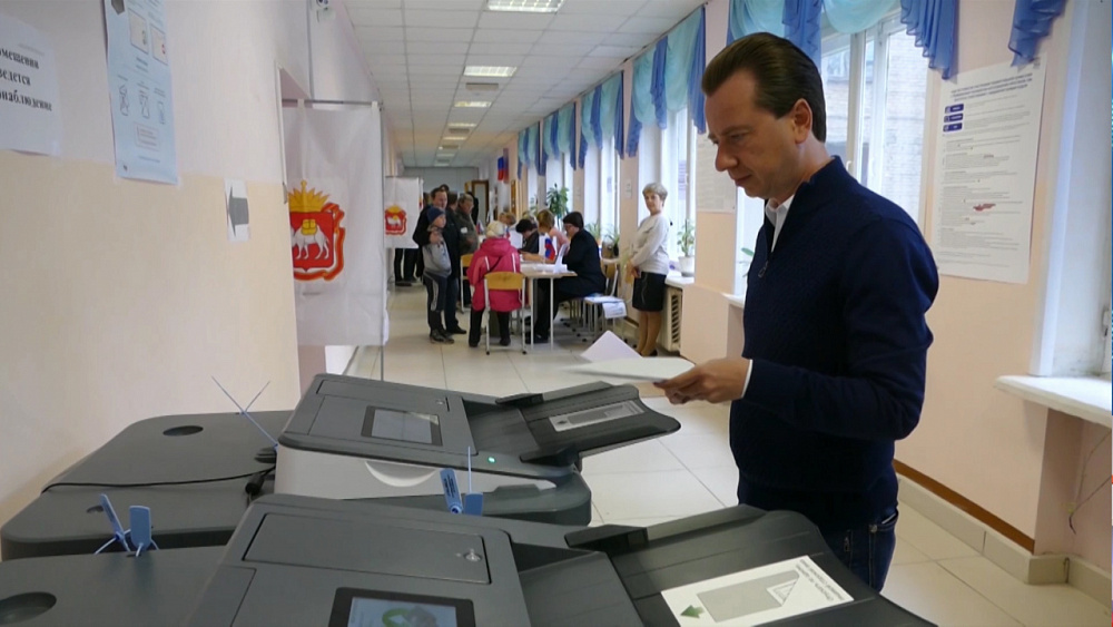 На выборах губернатора проголосовали депутаты гос думы