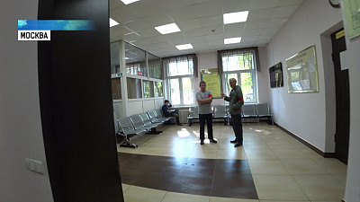 Челябинец проголосовал на цифровом участке в Москве